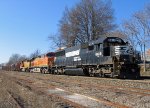 NS 6618 leads a BNSF & UP unit on train 350, stopped at Boylan